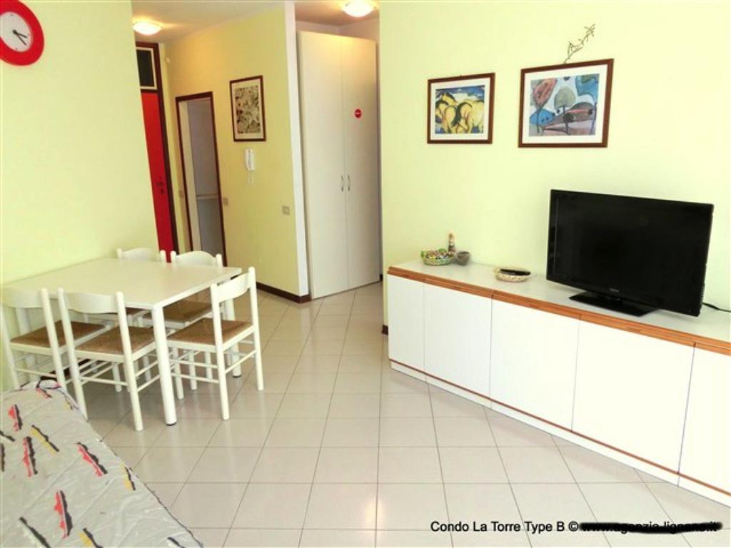 Ferienwohnung Lignano Sabbiadoro With Pool Exterior foto